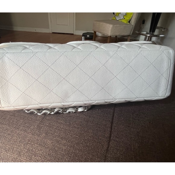 Chanel Quilted Maxi Caviar Silver Hardware Single Flap Shoulder Bag - Picture 12 of 15